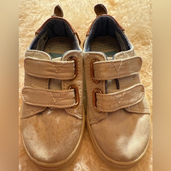 Disney TOMS shoes (3 pairs) Cinderella fairy godmothers Snow White, all size 6 - Picture 5 of 10